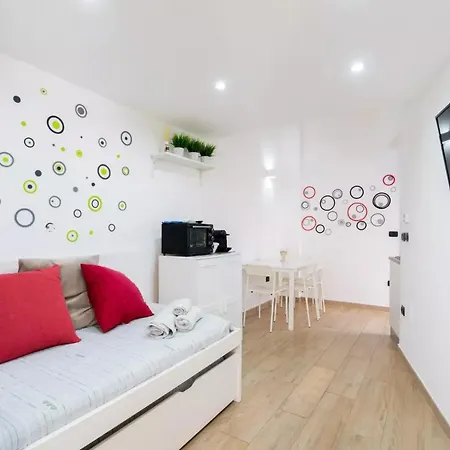 Algi Holiday home *