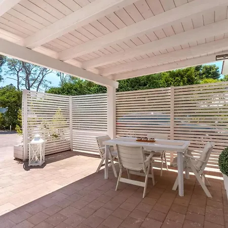 Holiday home Algi Nardo